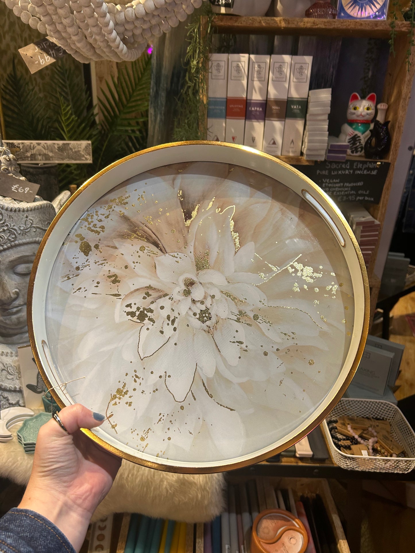 Round white with flower design tray