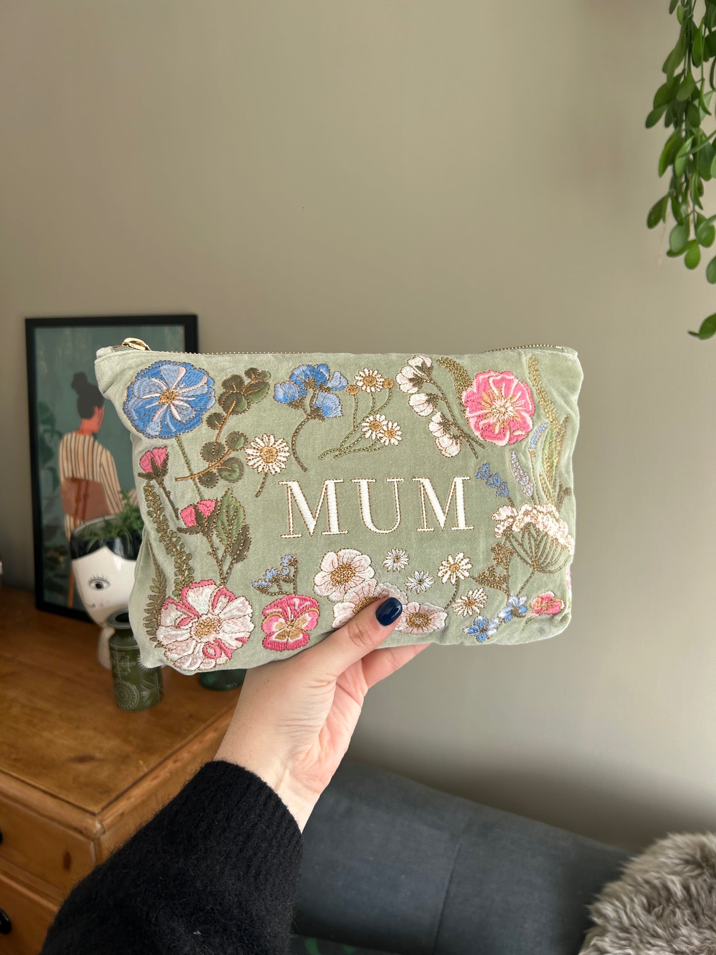 Elizabeth Scarlett Pressed Flowers Mum Everyday Pouch