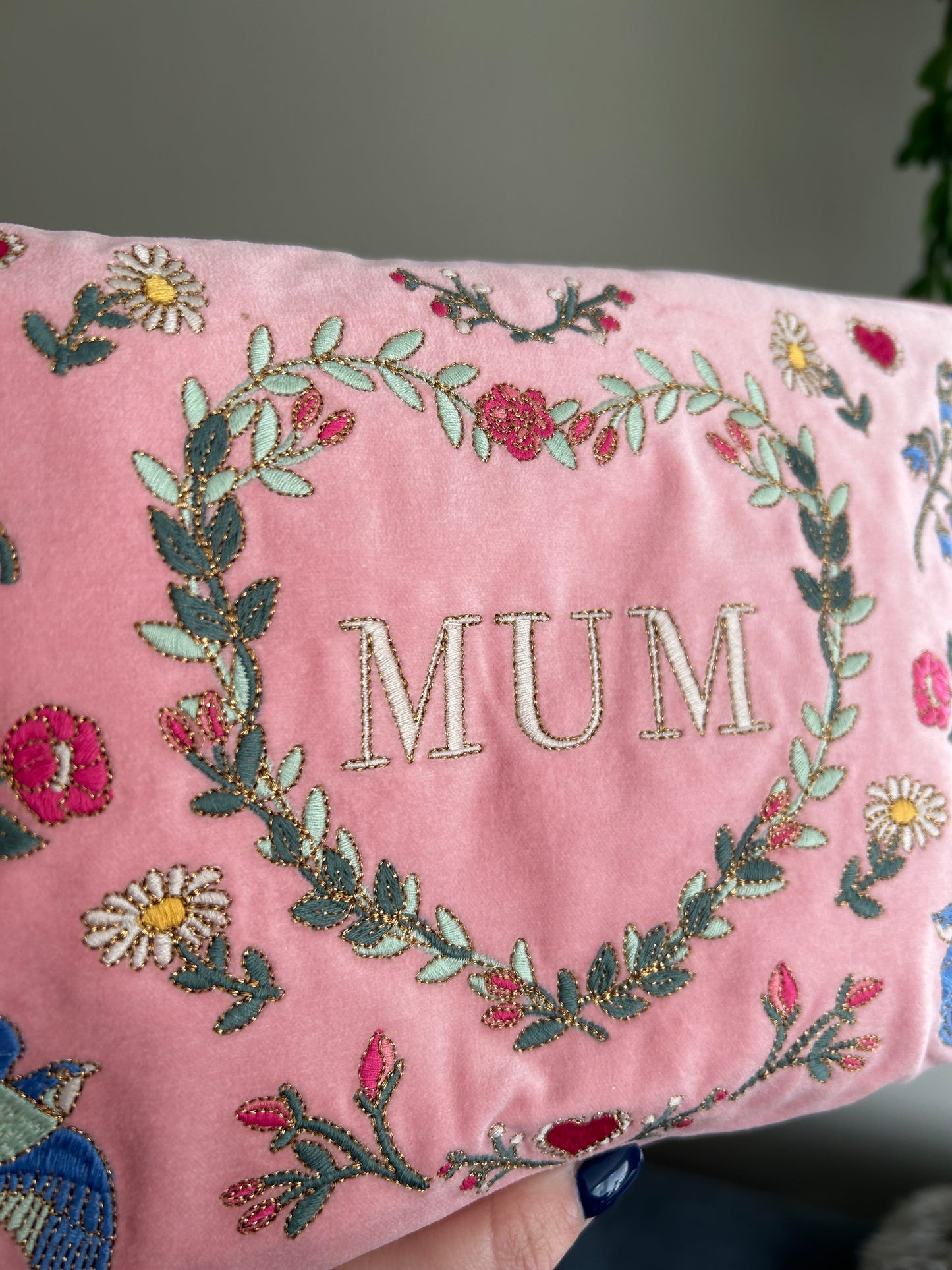 Elizabeth Scarlett Earth Goddess Mum Everyday Pouch