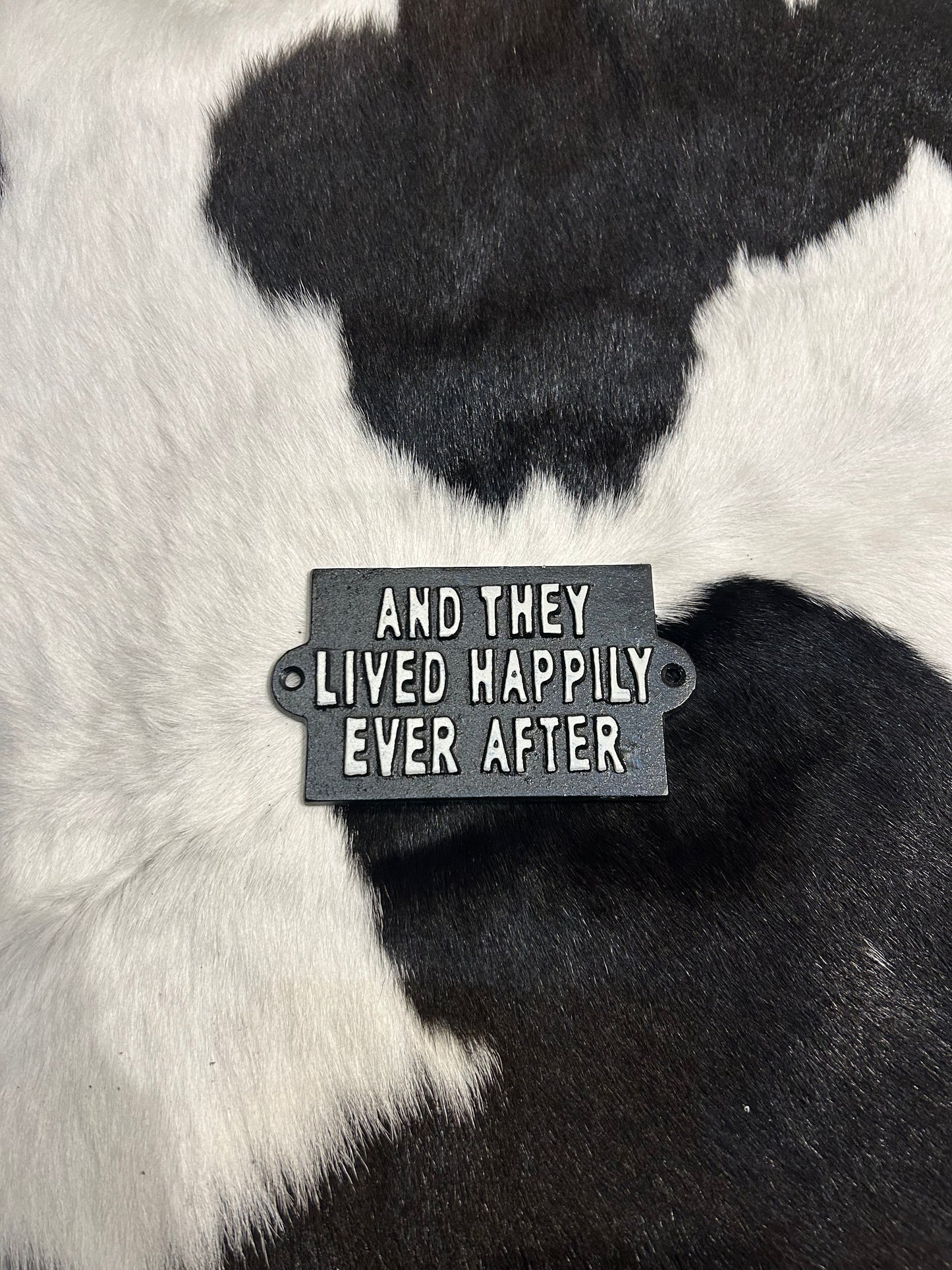 Black Happy ever after sign