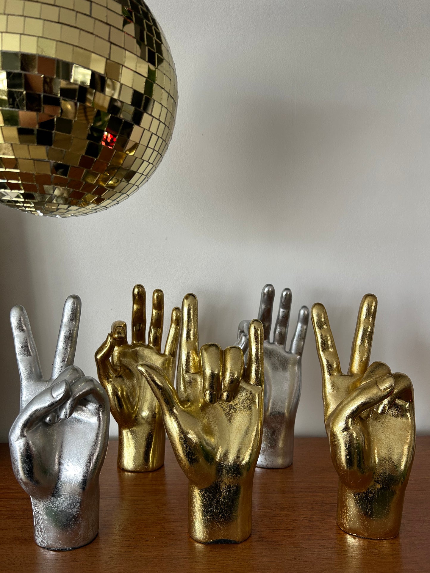 Rock On Gold Hand
