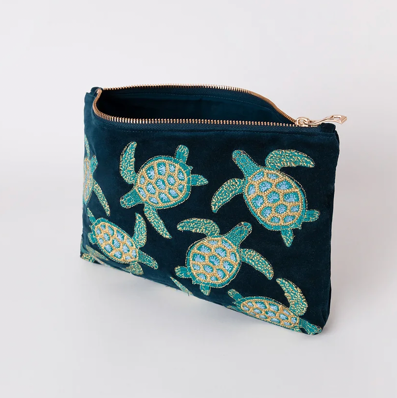 Elizabeth Scarlett Turtle Everyday Pouch