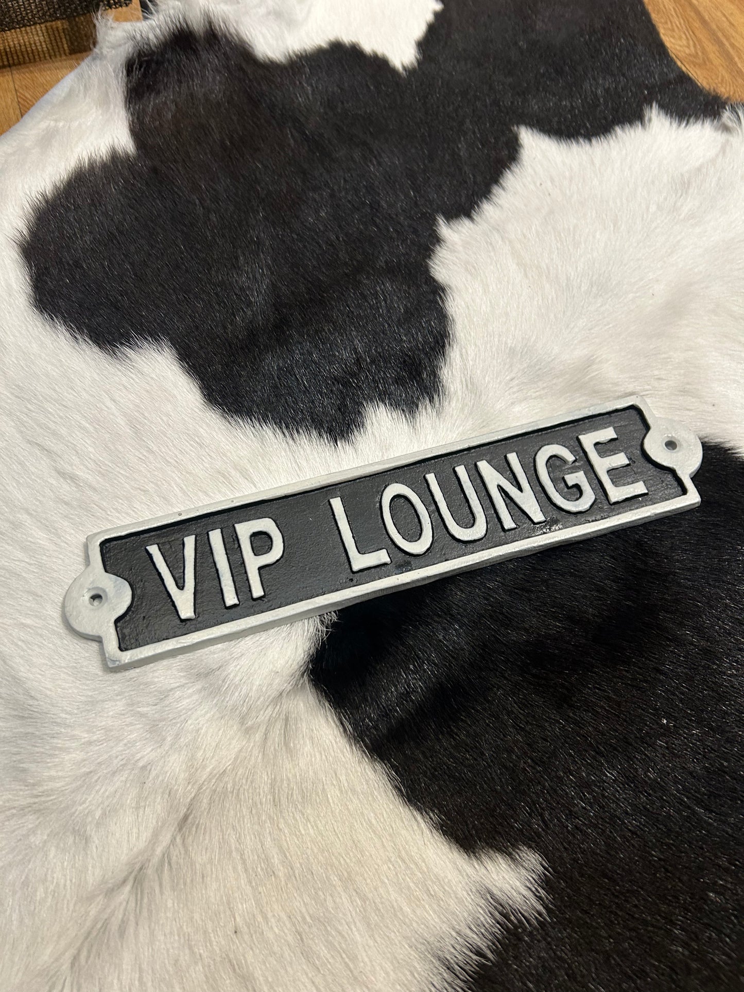 Vip Lounge sign
