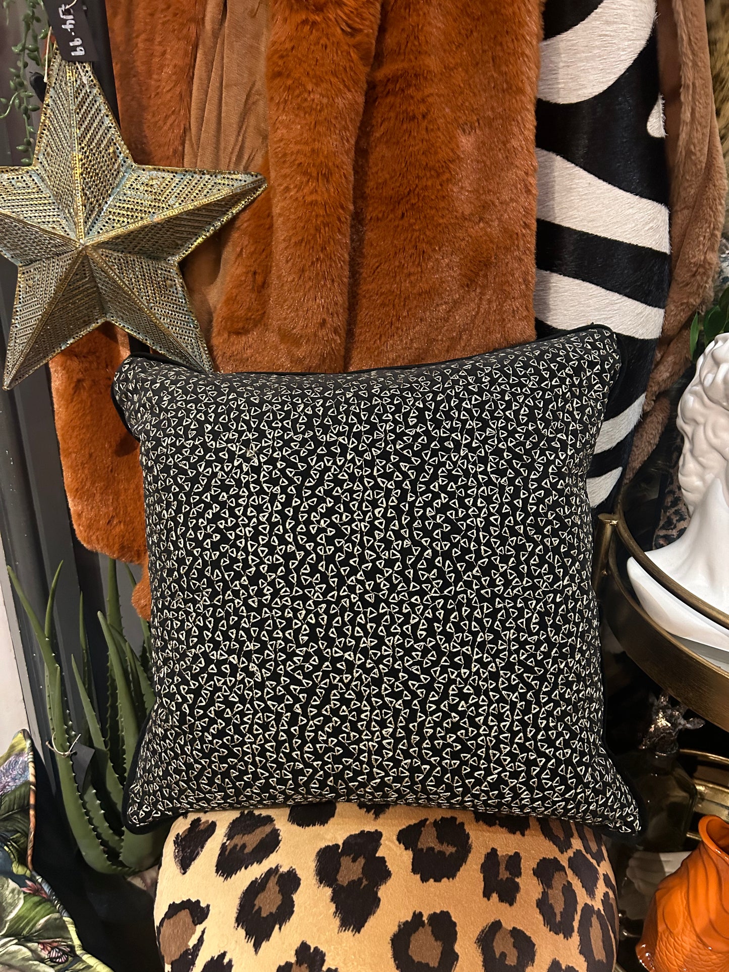 Golden Triangle Pattern Cushion