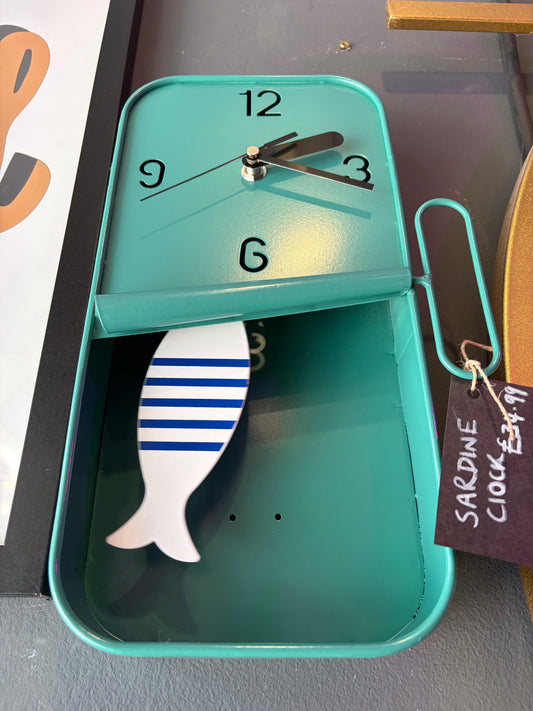 Green Sardine Tin Pendulum Clock