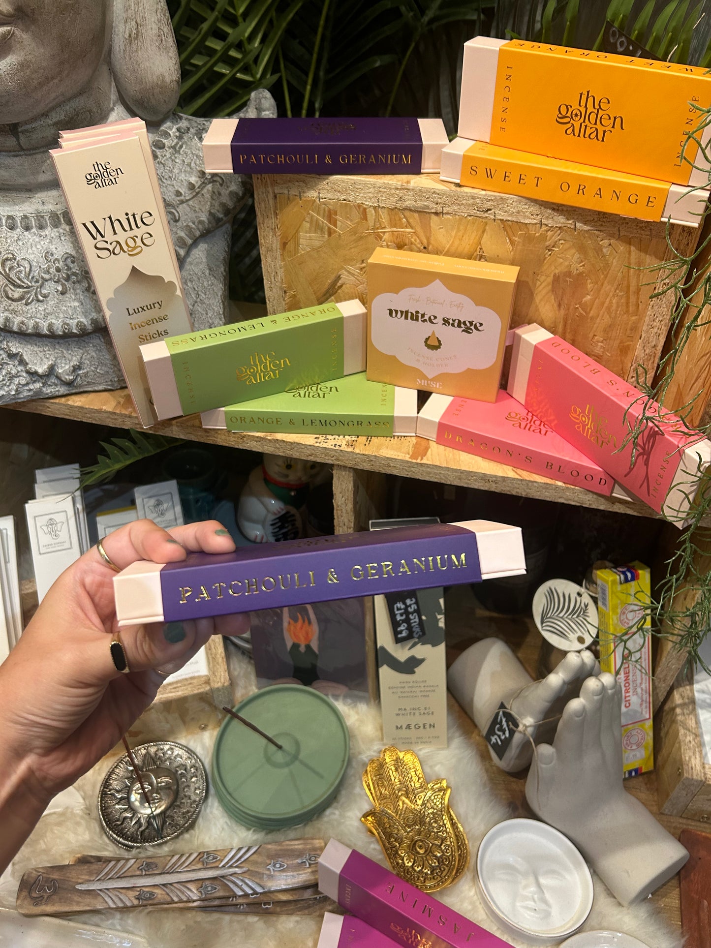 Golden Altar Incense - Patchouli & Geranium