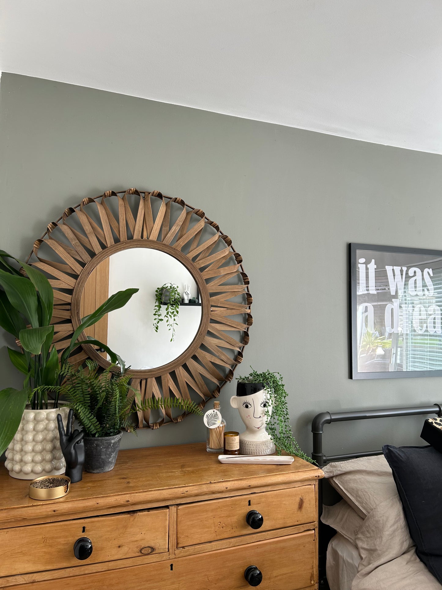 Round Bamboo Mirror