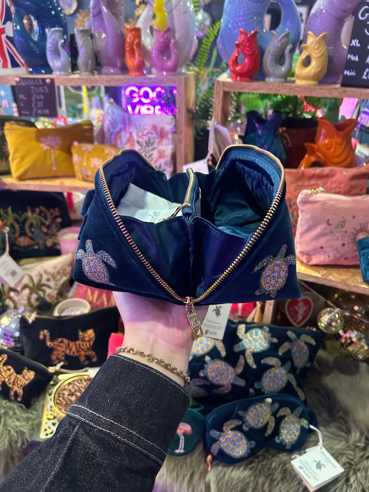 Elizabeth Scarlett Open Flat Make Up Bag - Turtle