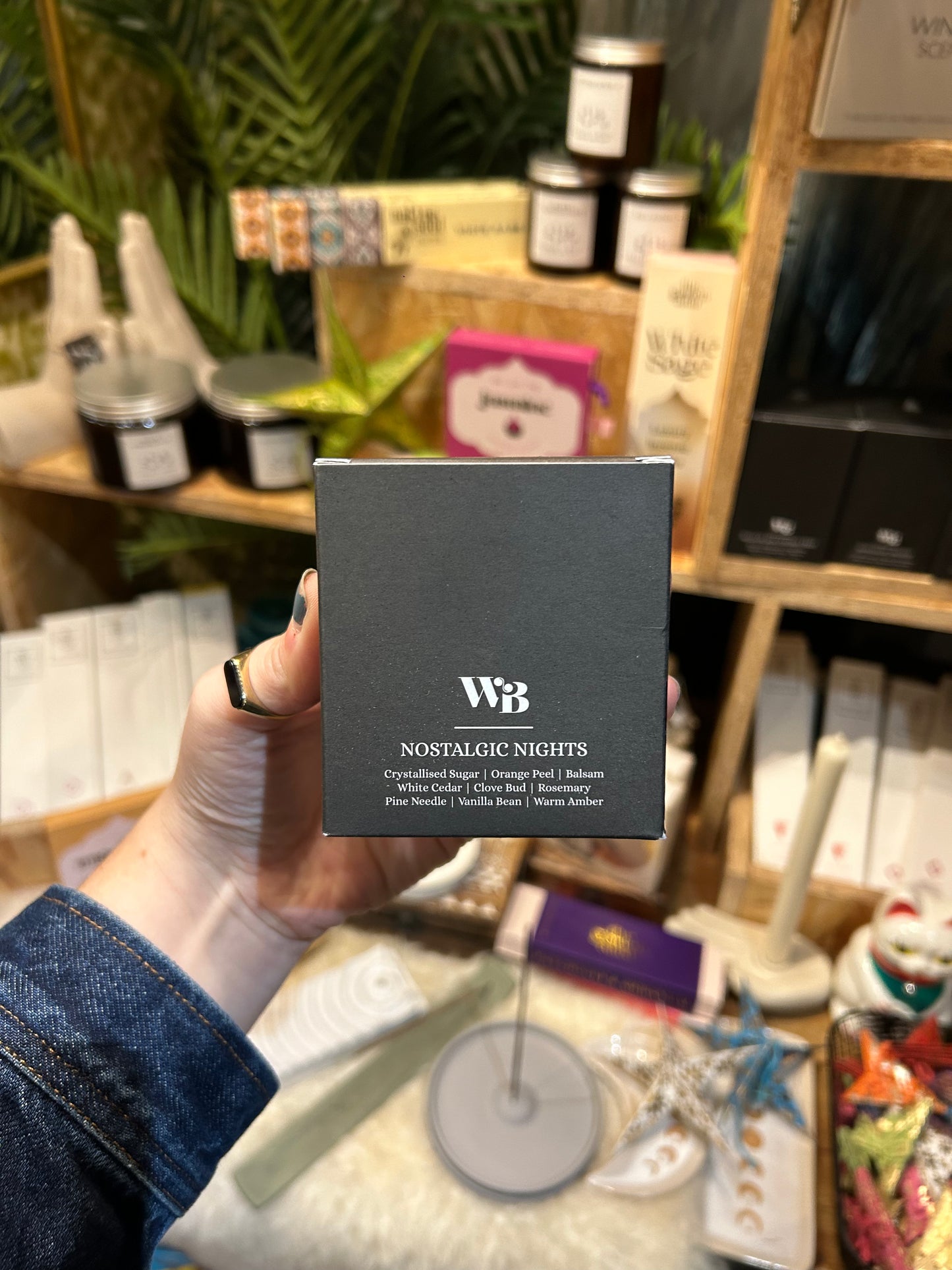 The Wandering Bee Candle- Nostalgic Nights