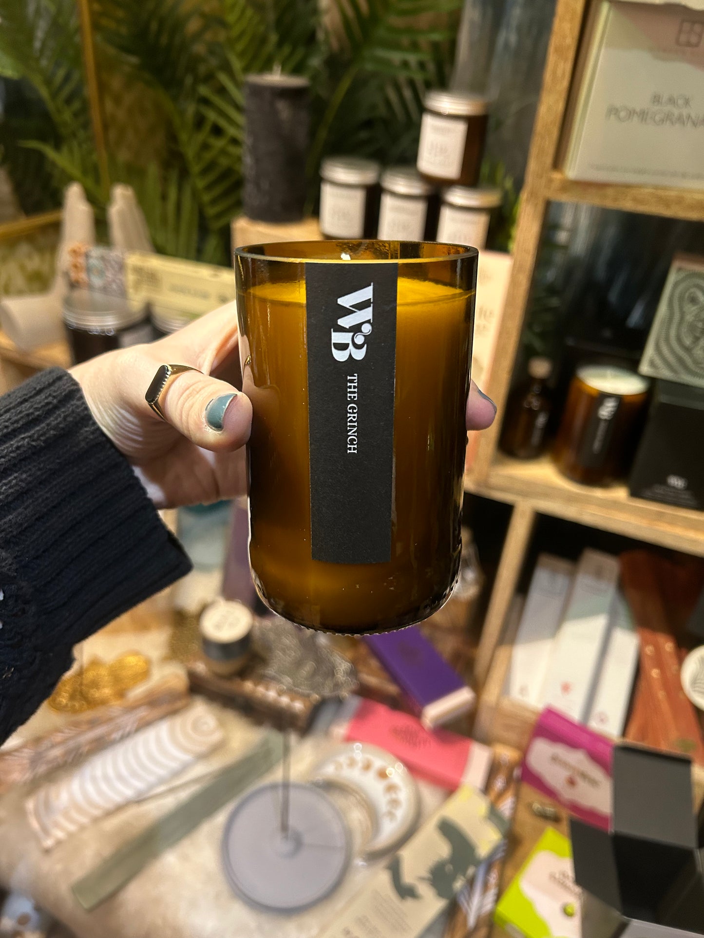 The Wandering Bee Candle - The Grinch