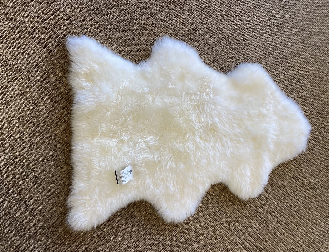 Ivory sheepskin rug